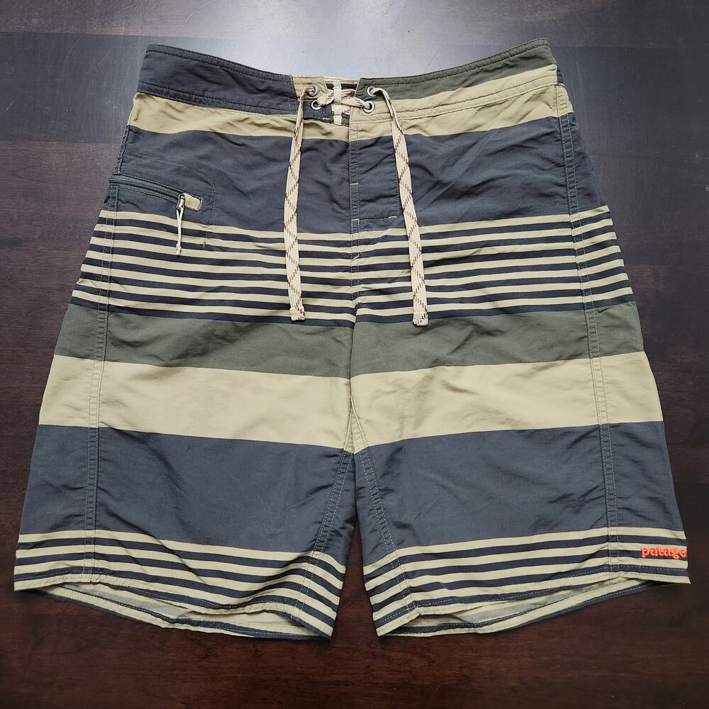 Patagonia Wavefarer Board Shorts Size 30